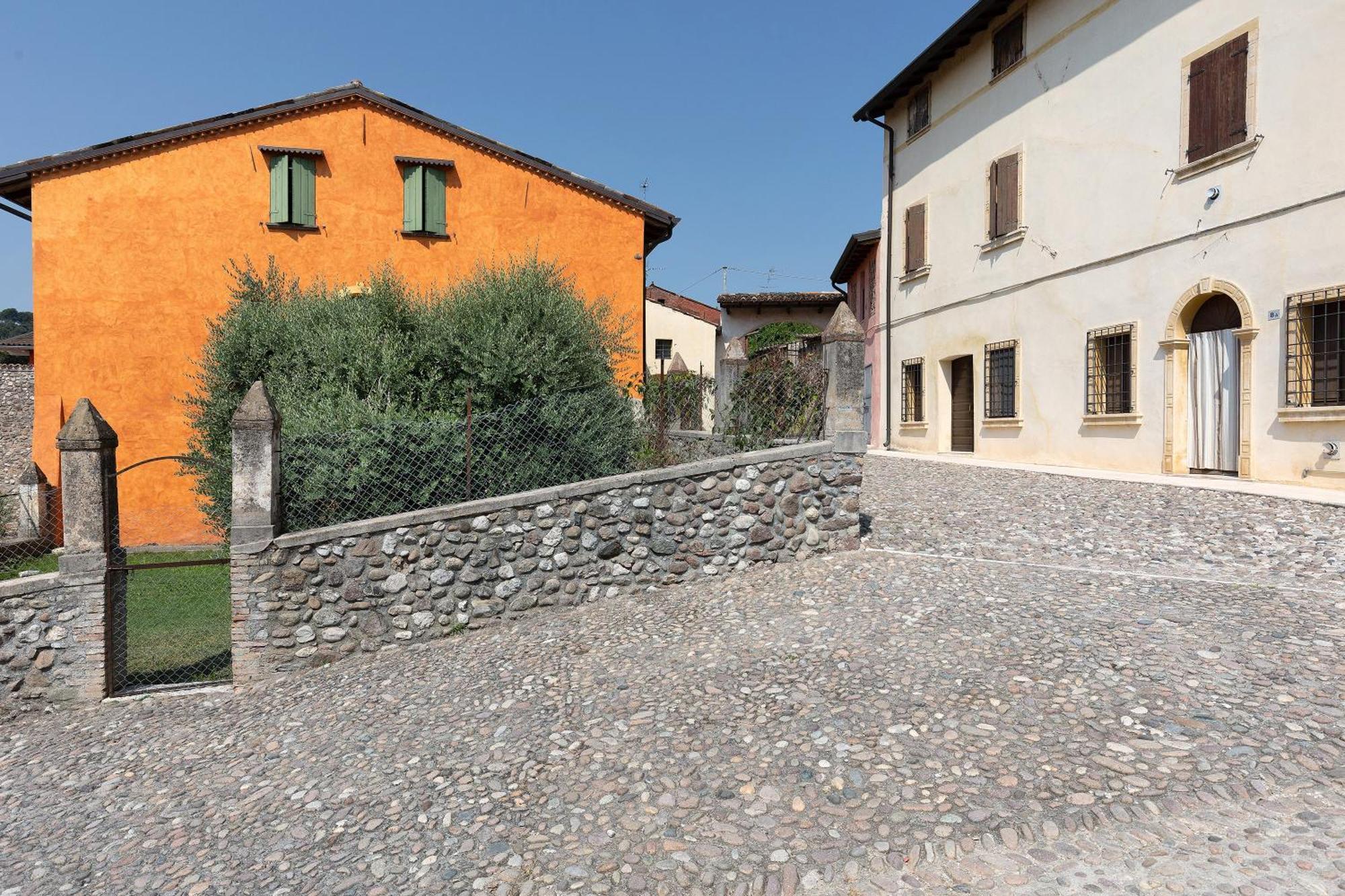 New Agriturismo Corte Olfino 蒙赞巴诺 外观 照片
