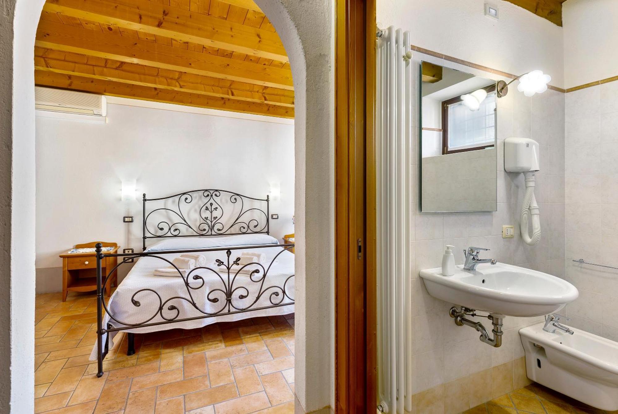 New Agriturismo Corte Olfino 蒙赞巴诺 外观 照片