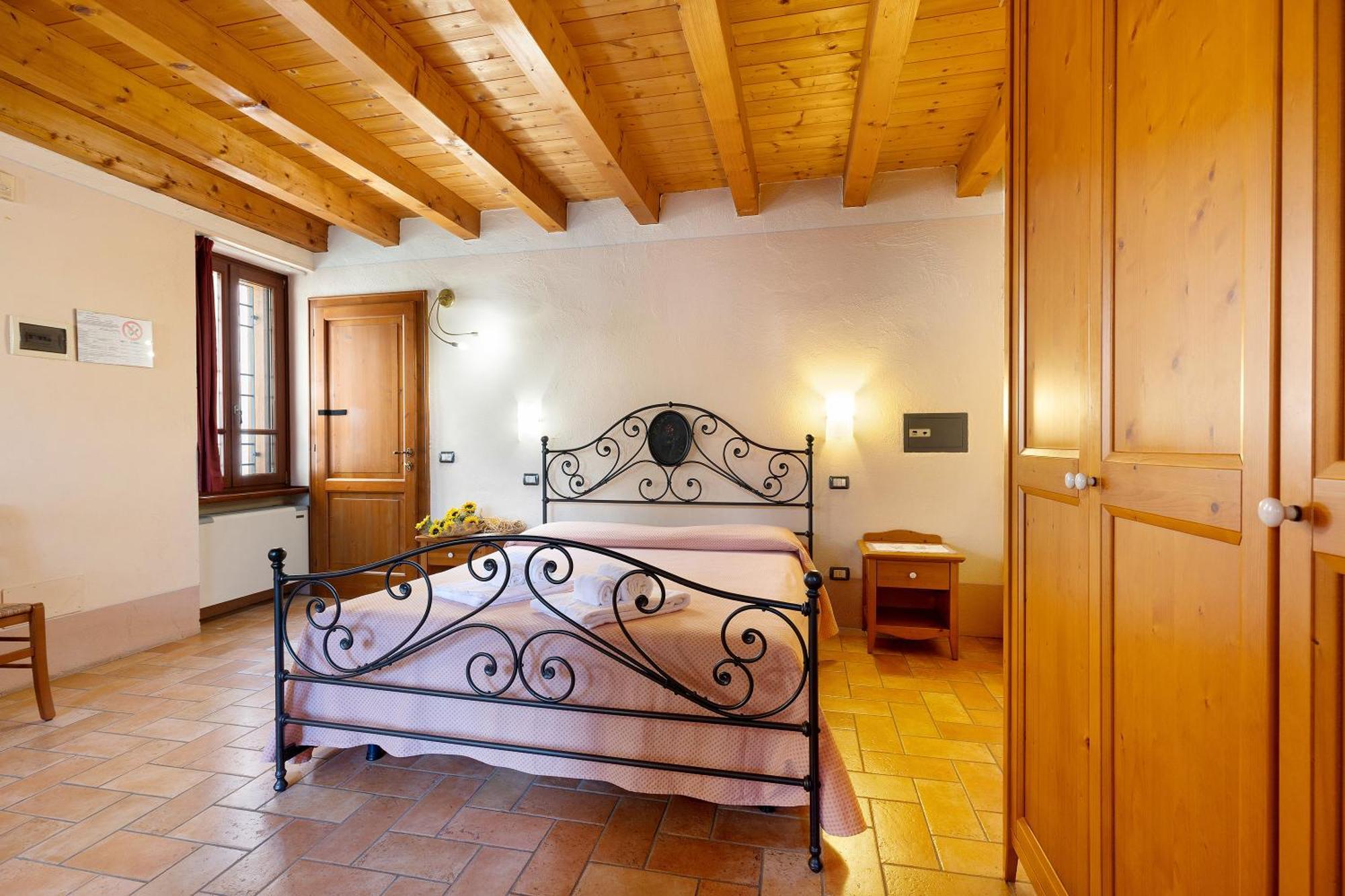 New Agriturismo Corte Olfino 蒙赞巴诺 外观 照片