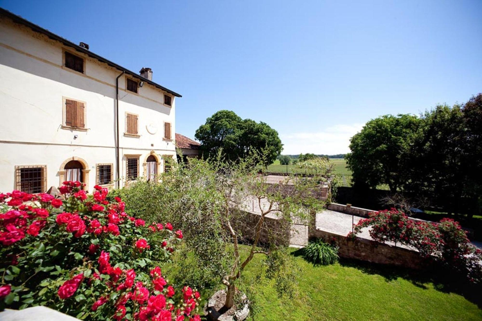 New Agriturismo Corte Olfino 蒙赞巴诺 外观 照片